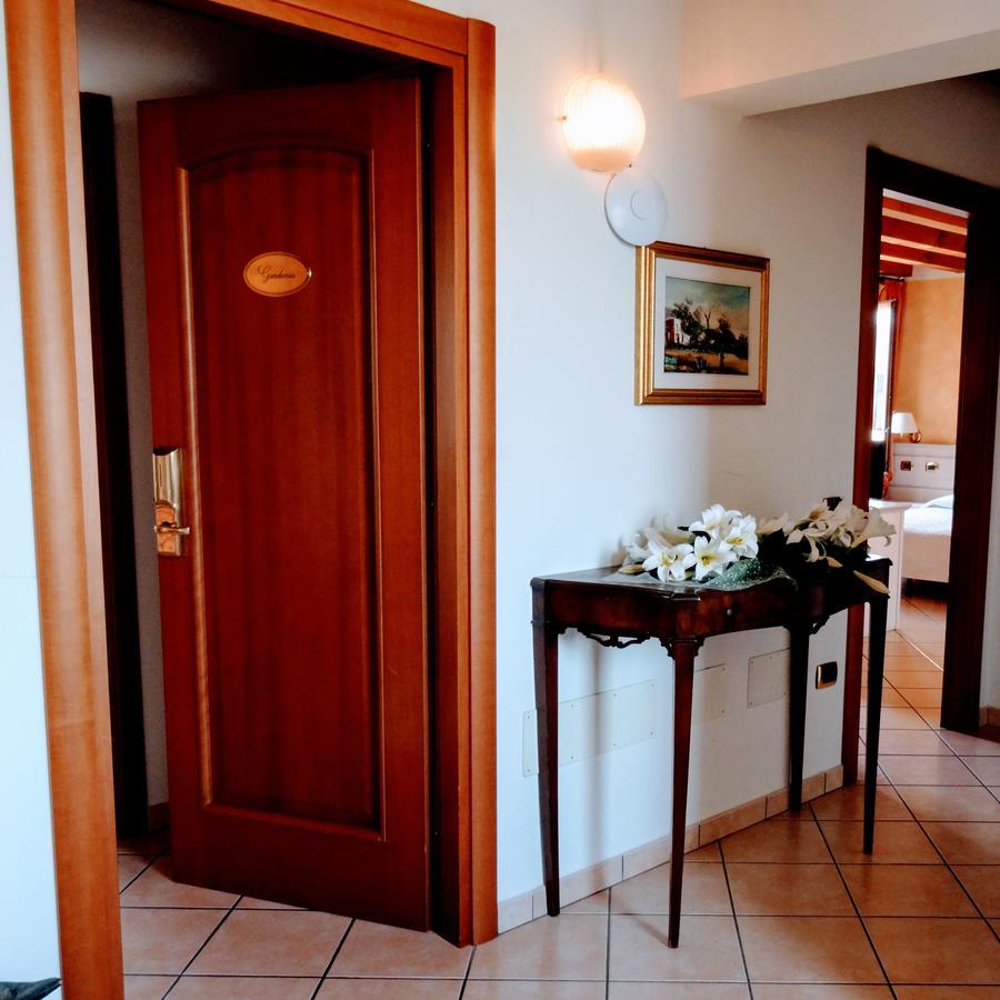 Residenza Il Giglio Bed & Breakfast Mozzecane Ngoại thất bức ảnh