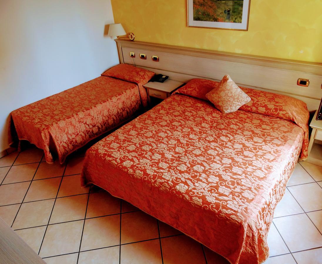 Residenza Il Giglio Bed & Breakfast Mozzecane Ngoại thất bức ảnh