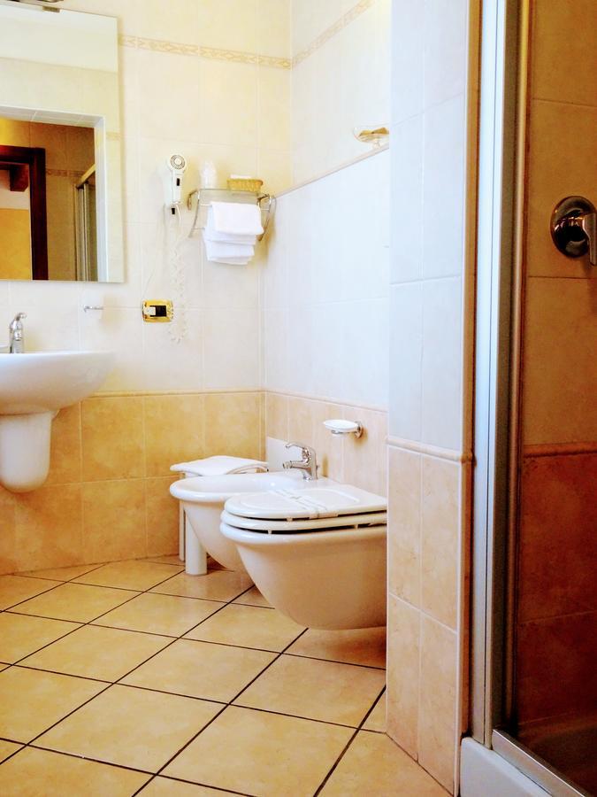 Residenza Il Giglio Bed & Breakfast Mozzecane Ngoại thất bức ảnh
