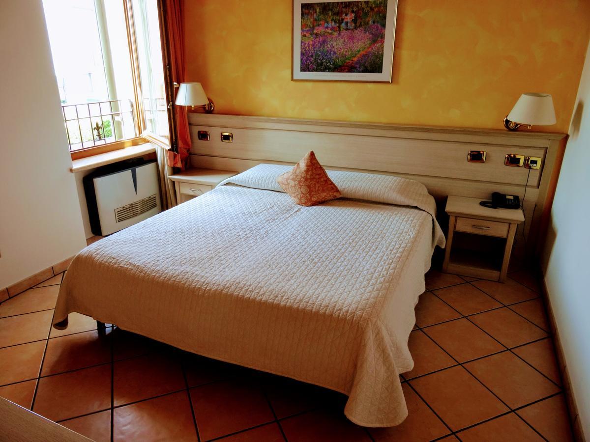 Residenza Il Giglio Bed & Breakfast Mozzecane Ngoại thất bức ảnh