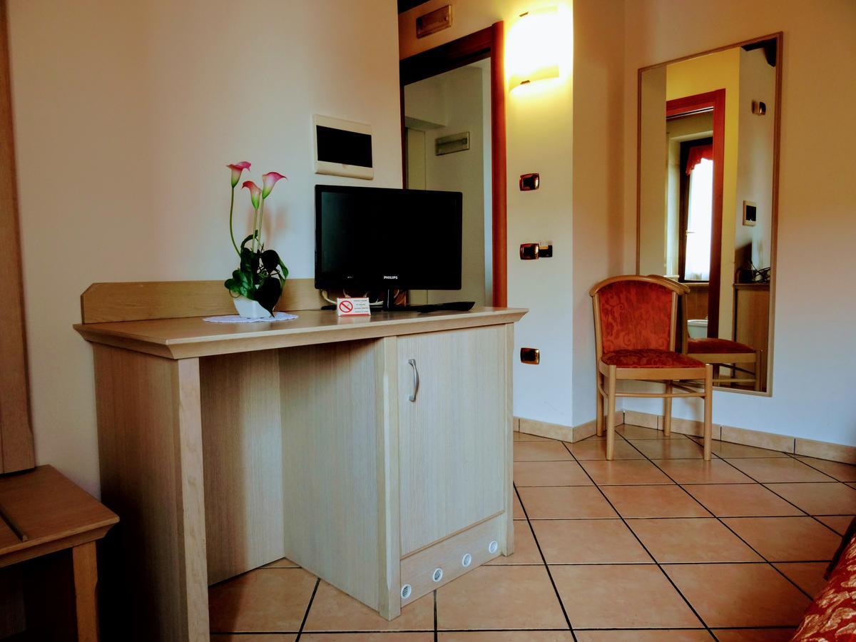 Residenza Il Giglio Bed & Breakfast Mozzecane Ngoại thất bức ảnh